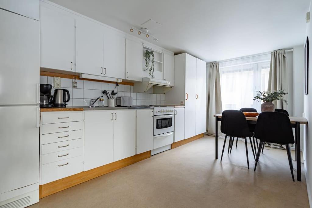 Low-Cost Stay In Sofo, Construction Work Stockholm Bagian luar foto